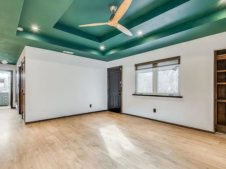 2749 Buna Dr — Photo 3