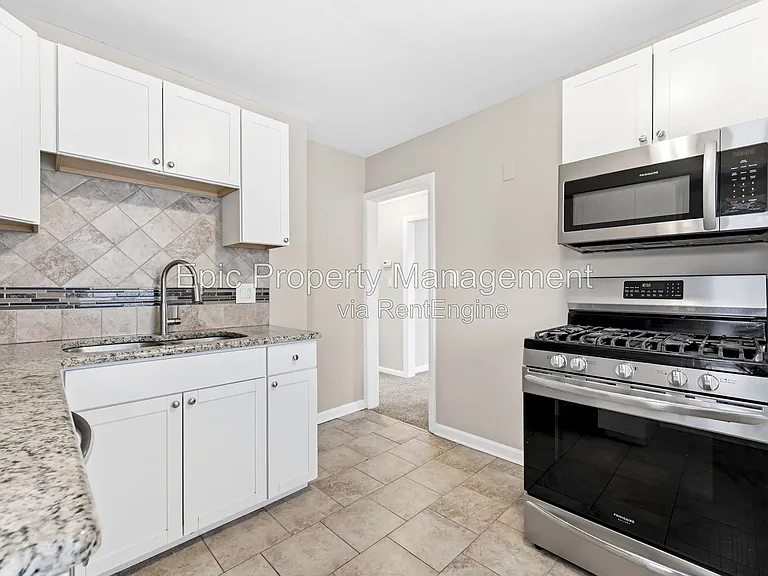 12985 Walnut St — Photo 3