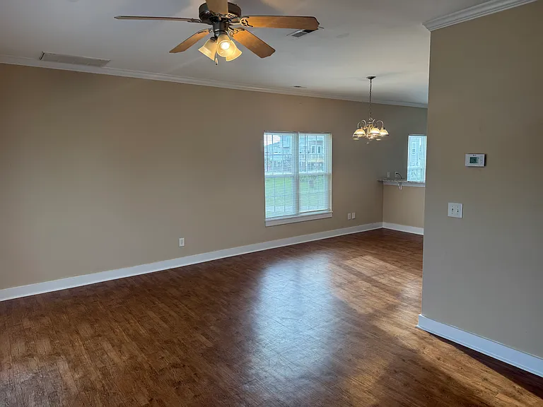 290 Twin Oaks Dr #B — Photo 4