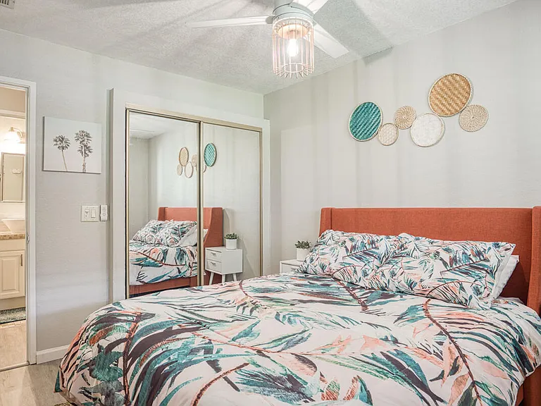 420 N Villa Ct #100 — Photo 13
