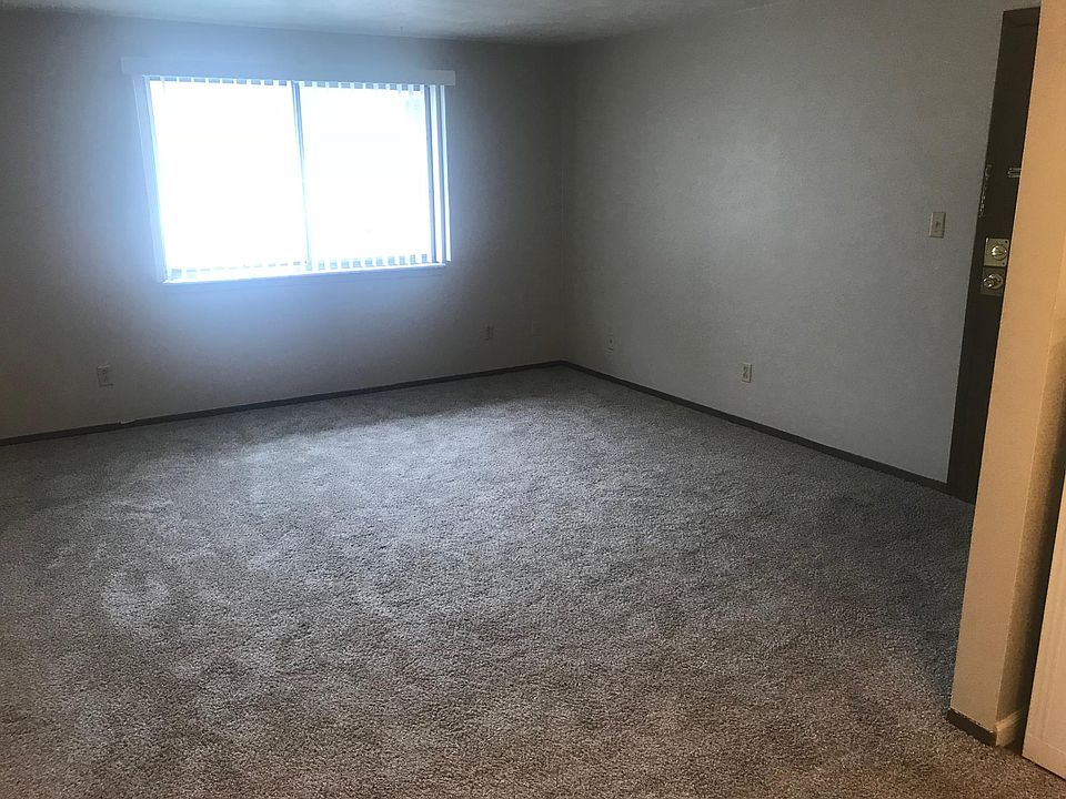 2nd image of 808 W Pine Hill Ln APT 9