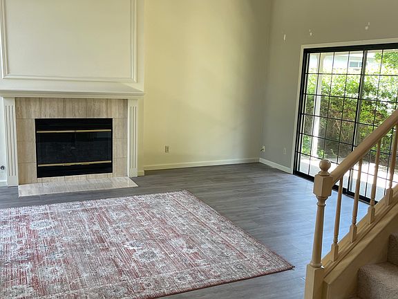 5th image of 7647 Bridgeview Dr