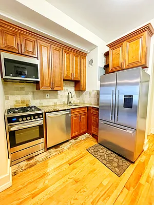 Rented by Corcoran | media 14