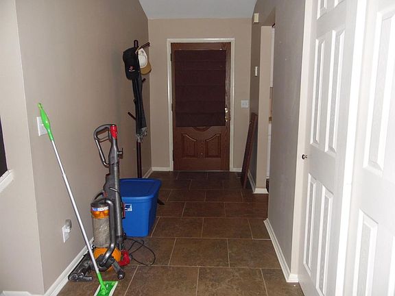 5th image of 3223 Balsamridge Dr