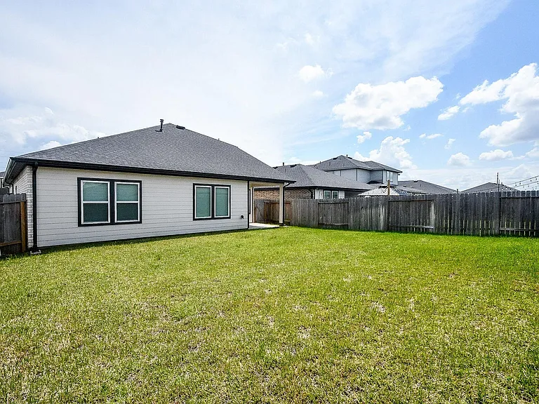 30030 Gallatin River Ln — Photo 34