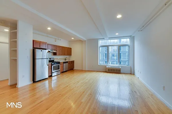 Rented by MNS Marketing | media 3