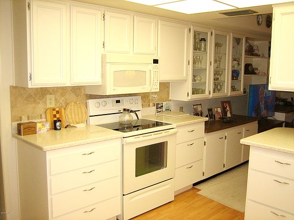 2nd image of 10417 W Carob Dr