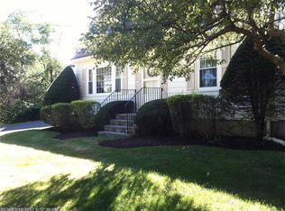 341 Mitchell Rd, Cape Elizabeth, ME 04107