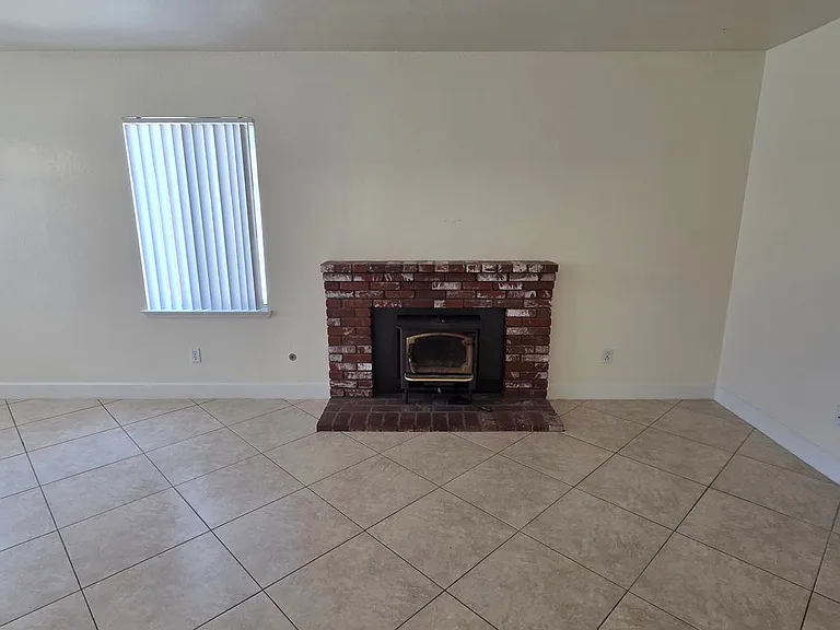 8577 Rosemary Dr — Photo 10