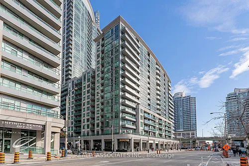 19 Grand Trunk Cres #2710 Photo 1
