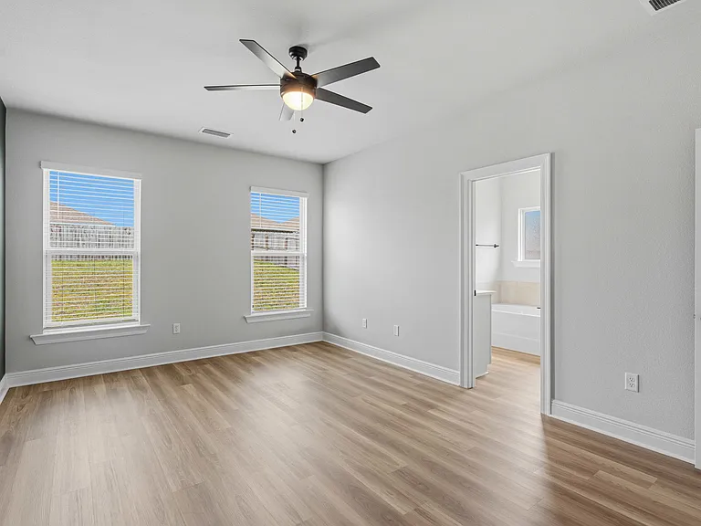 4630 Jayhawk Dr — Photo 10