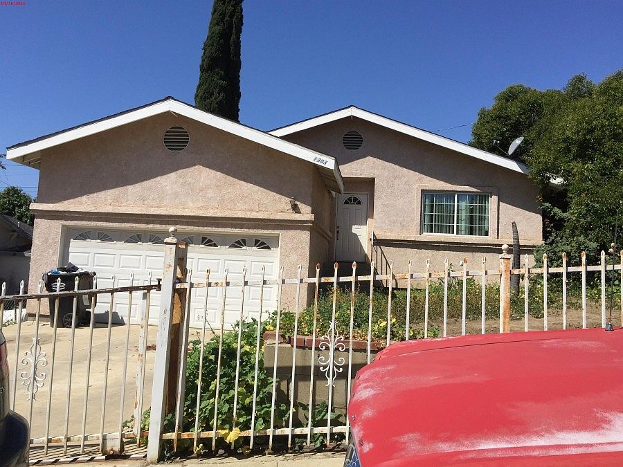1st image of 1303 N Alma Ave