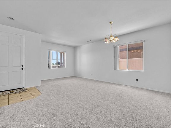4th image of 906 Sparrow Way