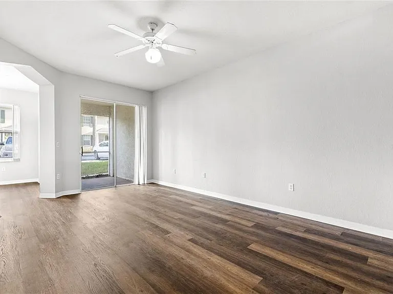 5009 Sunridge Palms Dr #203 — Photo 2