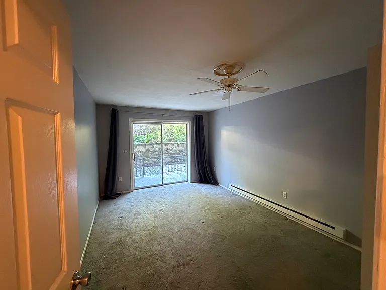 318 Fox Run Ln #318 — Photo 4
