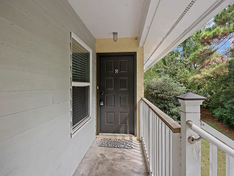341 W Coleman Blvd #G — Photo 21