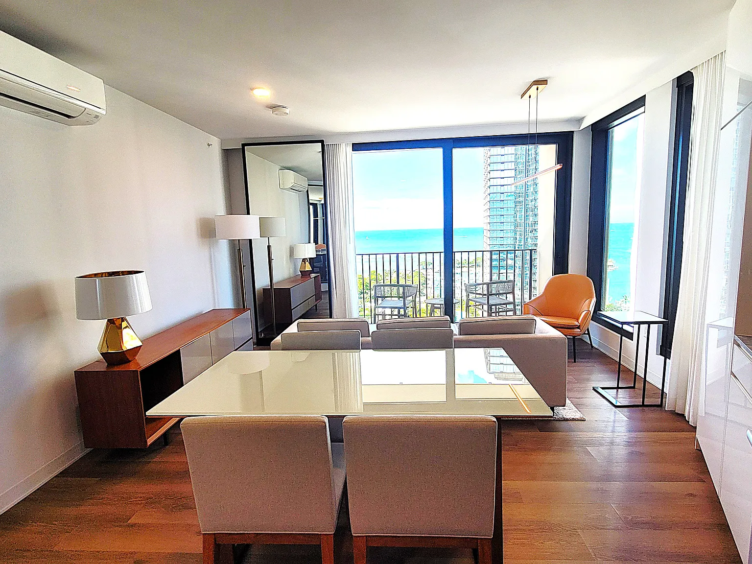 1 bed, 556 sqft, $3,900 — Photo 1