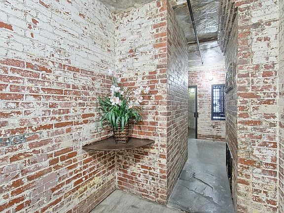 5th image of 50 Saint Peter St Unit 201
