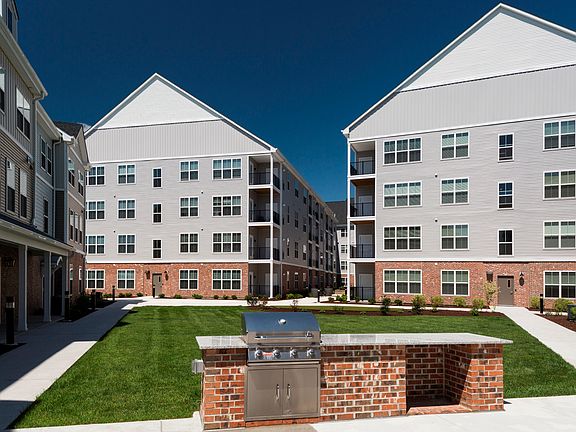 3rd image of 1 Kennedy Ave Unit 2202