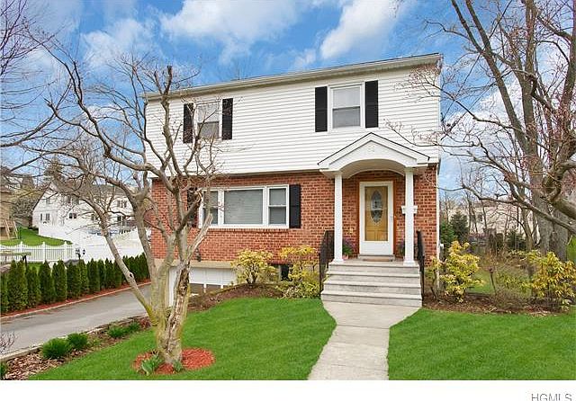 1st image of 82 Parkway Cir
