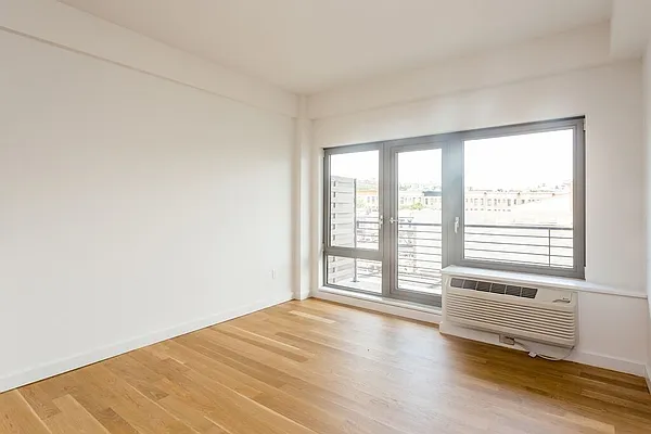 Rented by MNS | media 32