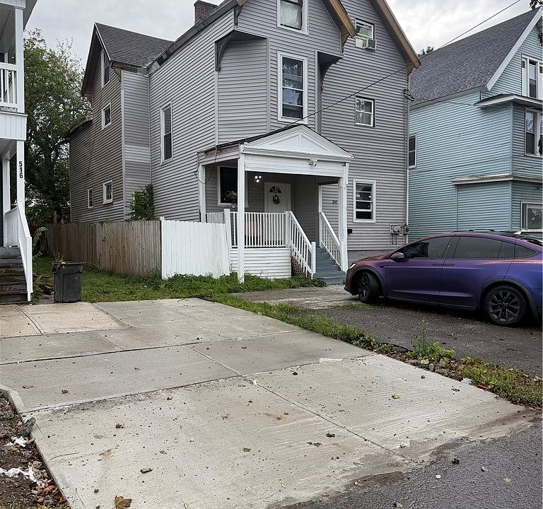 1st image of 514 Lansing St