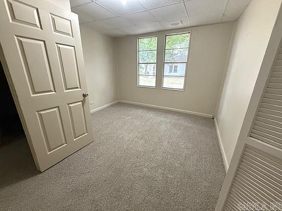 5th image of 823 Morris Ave