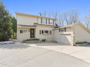 228 Gilmore Rd, Anderson, IN 46016