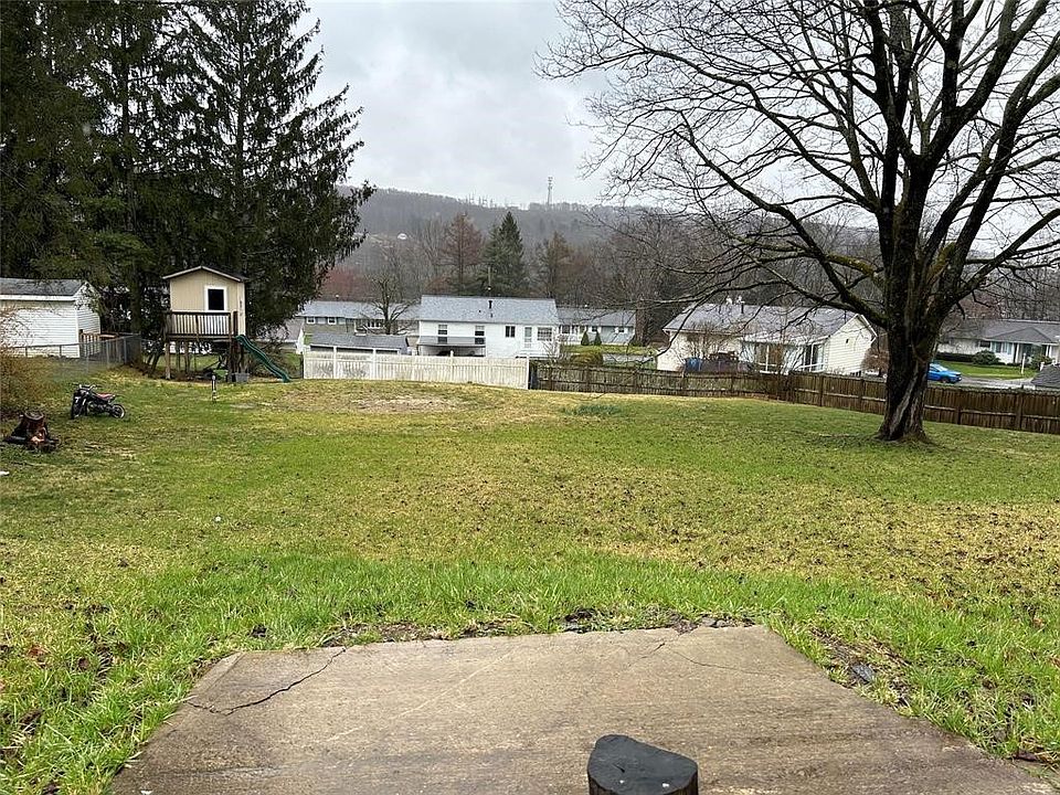 2nd image of 1456 Sandra Dr