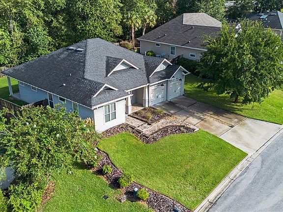 3rd image of 11042 NW 18TH ROAD