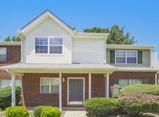 5716 Prescott Ct, Charlotte, NC 28269