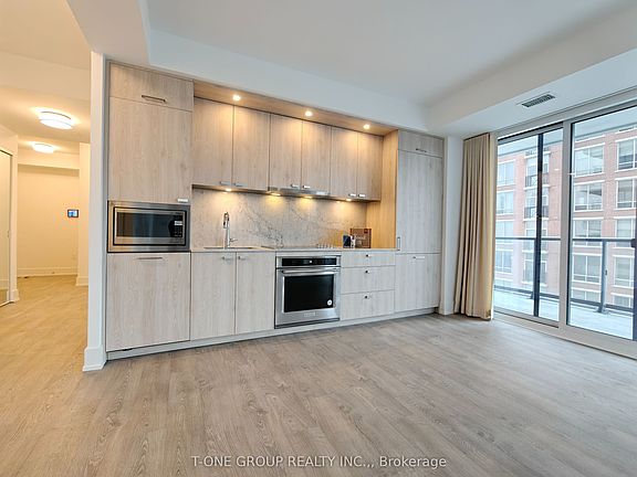 3rd image of 10 Inn On The Park Dr #1104