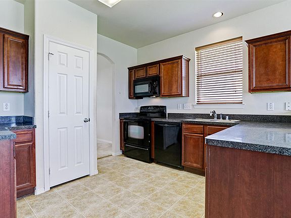 5th image of 105 Sunlit Mesa Ct