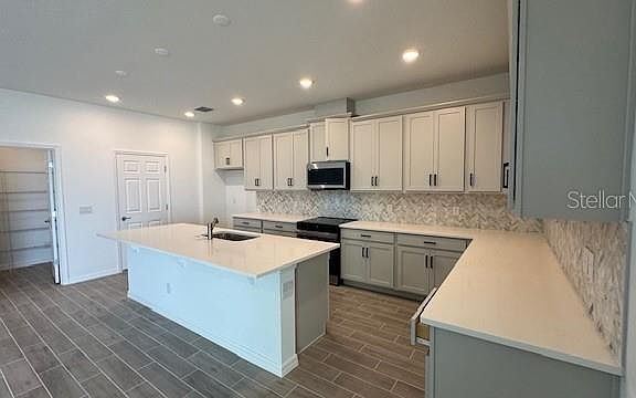 6th image of this home