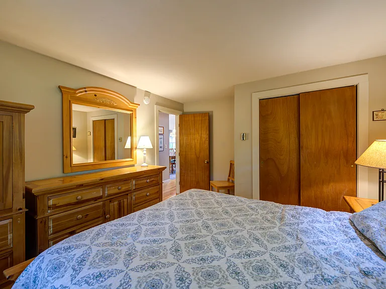 90 Chestnut Rd — Photo 33