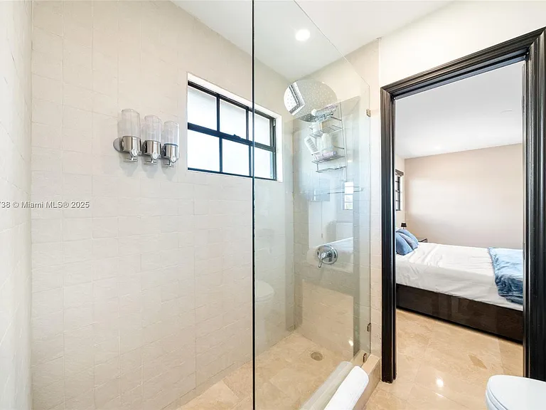 5424 SW 154th Pl — Photo 39