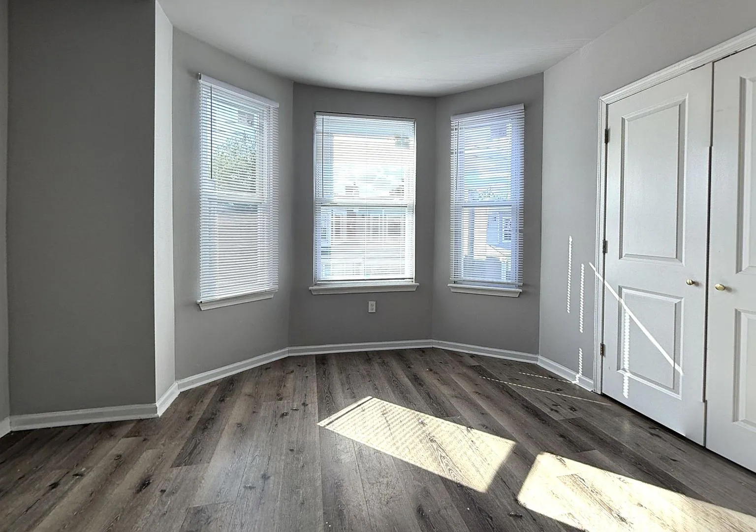 Modern 3-Bed, 1.5-Bath Two-Story Home in West Philadelphia — Photo 4