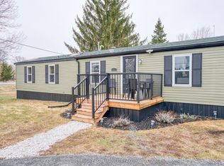 1 Taylor St, Rideau Lakes, ON K0G 1E0