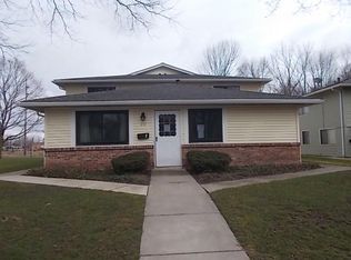 117 Milrace Dr, East Rochester, NY 14445