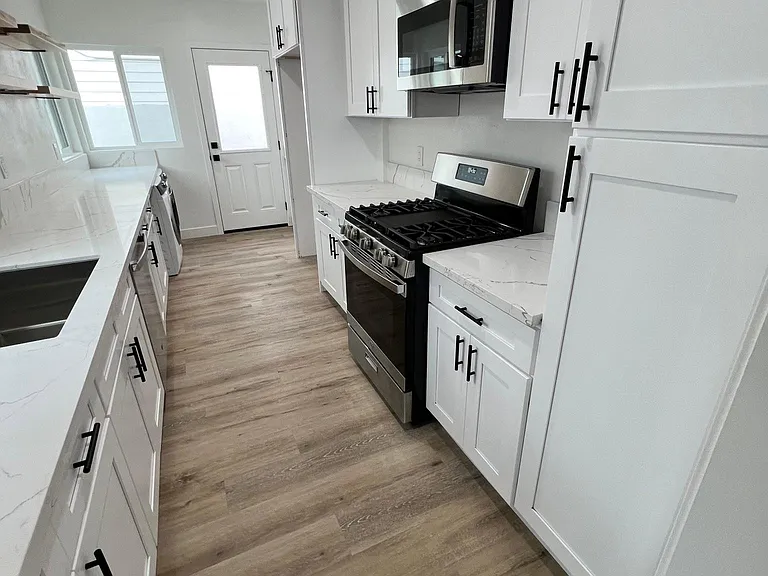 236 Camellia Ln #A — Photo 6