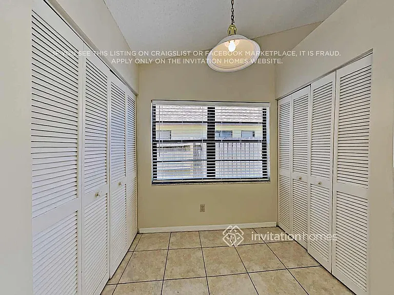 5473 Friarsway Dr — Photo 8
