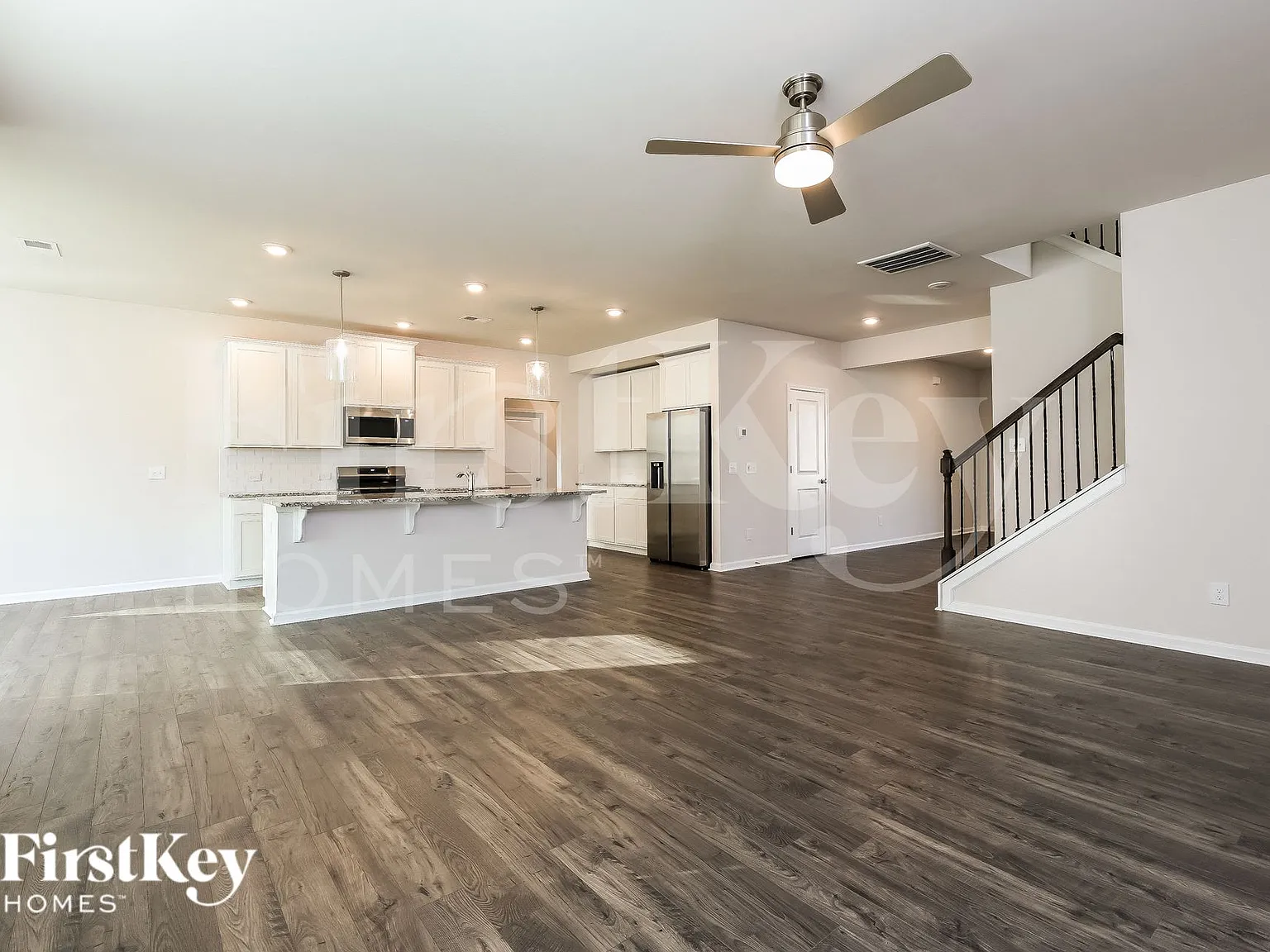 5 bed, 3.0 bath, 3110 sqft, $2,565 — Photo 4