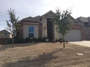 3818 Hyde Park Dr, Midlothian, TX 76065