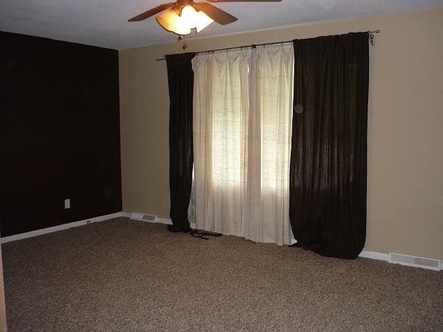 1st image of 546 N Russell Ave