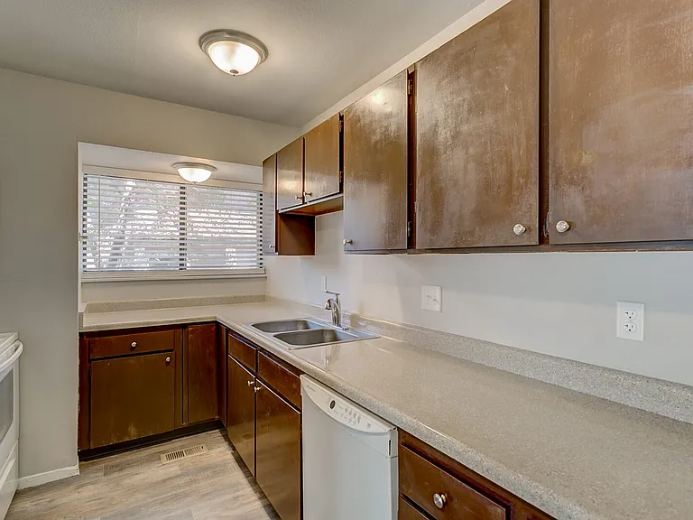 1140 Holli Springs Ln #D — Photo 8