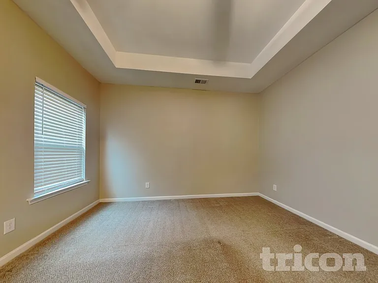 307 Arbor Cir — Photo 6
