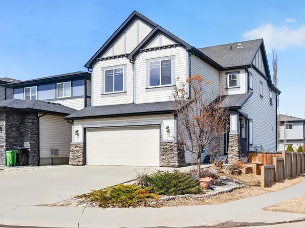 1004 Secord Promenade NW, Edmonton, AB T5T 4A4