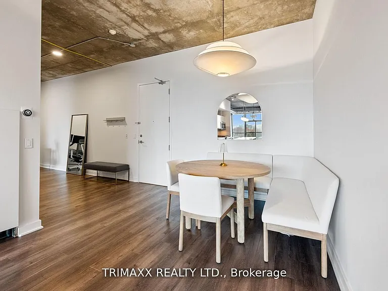 60 Bathurst St #403 — Photo 13