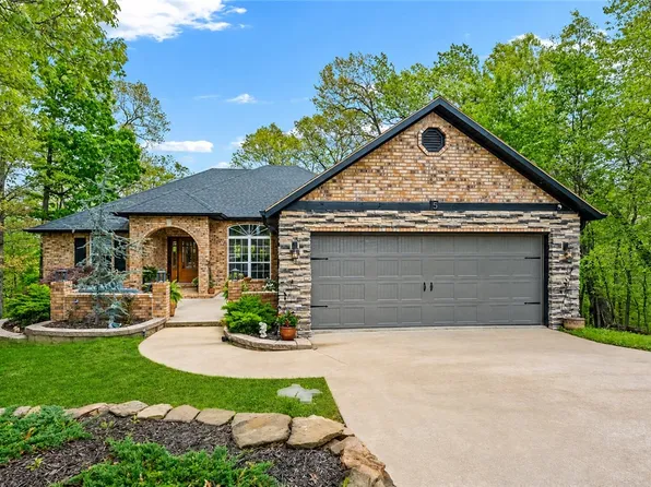 5 Lacock Ln, Bella Vista, AR 72714