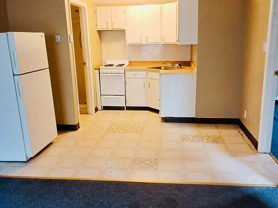 268 Oliver St #1